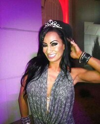 Simone DanaLustrous-Naughty Queen