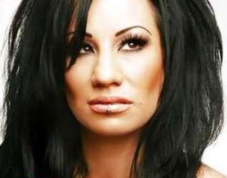 Simone DanaLustrous-Naughty Queen
