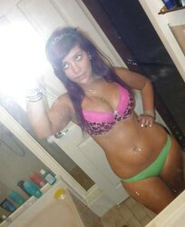 Grosse pralle Titten -Nonnude- two sate comment and vote