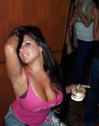 Grosse pralle Titten -Nonnude- two sate comment and vote