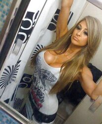 Grosse pralle Titten -Nonnude- two sate comment and vote