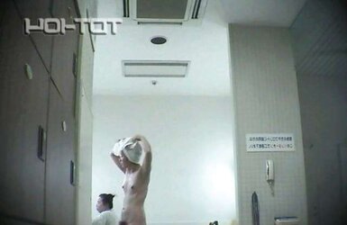 Japan Voyeur switching shower