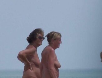 Mature Woman Nudists