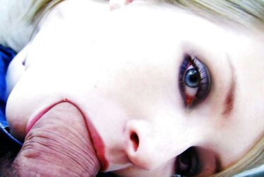 Blue-saw Anna fellates