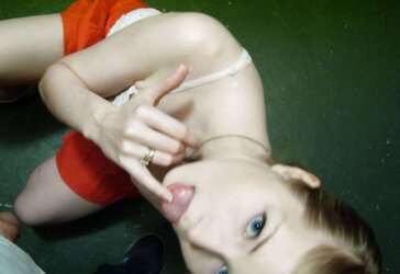 Blue-saw Anna fellates