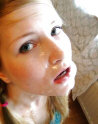 Blue-saw Anna fellates