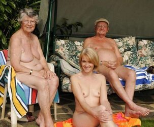 Nude gang.