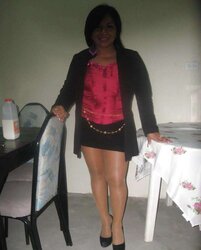Beautiful mexicana madurita en pantimedias