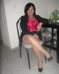 Beautiful mexicana madurita en pantimedias