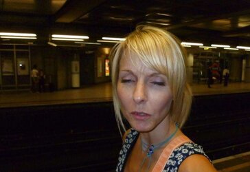 Super-Sexy Blondie British Wifey
