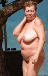Grandma nude outdoor 01.