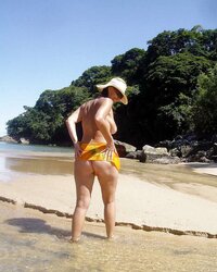 Esposas deliciosas se exibindo