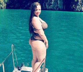 Plus size models viktoria manas and juliya lavrova