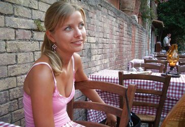 Platinum-Blonde stunning holiday diary