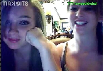 Cam Play Teenagers