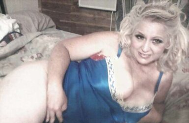 Girlfriends wifes and buddies photos
