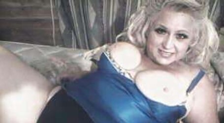 Girlfriends wifes and buddies photos