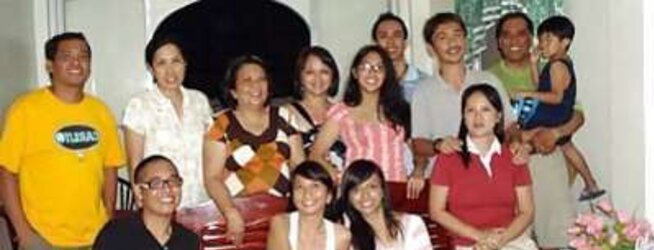 Boso Upskirt Kita Silip Thong Pinay from the Web