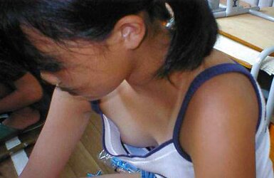 Boso Upskirt Kita Silip Thong Pinay from the Web