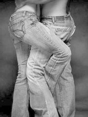 A enjoy smooch....