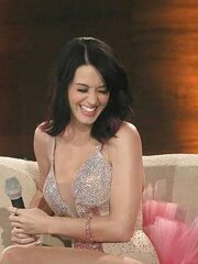 Katy Perrys Super-Sexy Gams