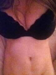Giant Breasted UK Wifey