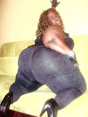 Enormous gals