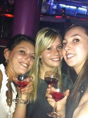 Ma 3ieme cousine,my three cousin coment