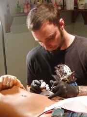 Lauras neues Tat