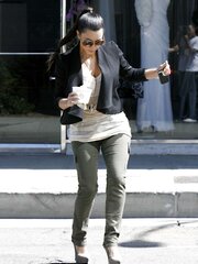 Kim Kardashian cleavy in ebony headed to Katsuya Restaurant