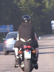 Entangada en la moto