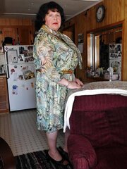 Mature crossdresser