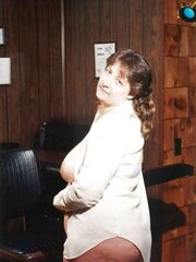 Gimp-Cockslut Lois