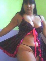 Mujer voluptuosa latina