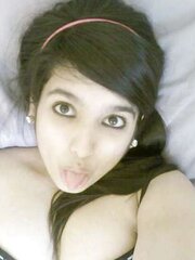 Selfshot fat buxomy teenager mms