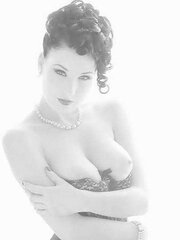 Erotic Pearls - Session