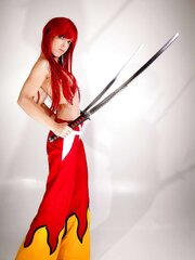 Erza Scarlett cosplay photos