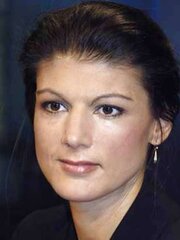 Promi-Wichsvorlagen (celebs) III - Sahra Wagenknecht