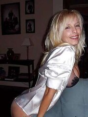Mummy and downblouse