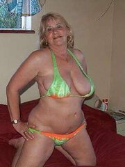 Saggy hooters in swimsuit.