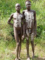 Africa folks drill ladies