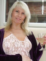 The Super-Sexy Housewife