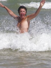 A la plage ... le vent me caresse