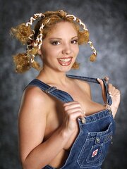 Huge-Chested ponytail Stunner