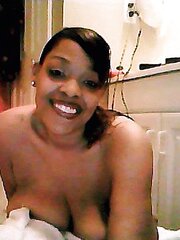 Spectacular Lil Mama in the Bathtub