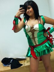 PLUMPER DESI DOLL SHOWCASES HER FIGURE PT