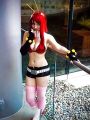 Cosplay damsels