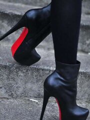 Ultra-Cute high-heeled slippers