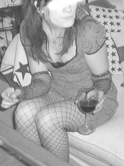 Mireille 30year super-bitch !!!!... tribune satisfy....part. 4